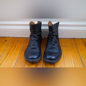 Classic, handmade, Italian, pretty sweet.